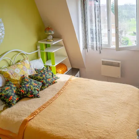 Cozy Family Cocoon Of 38 M With Balcony Apartment *